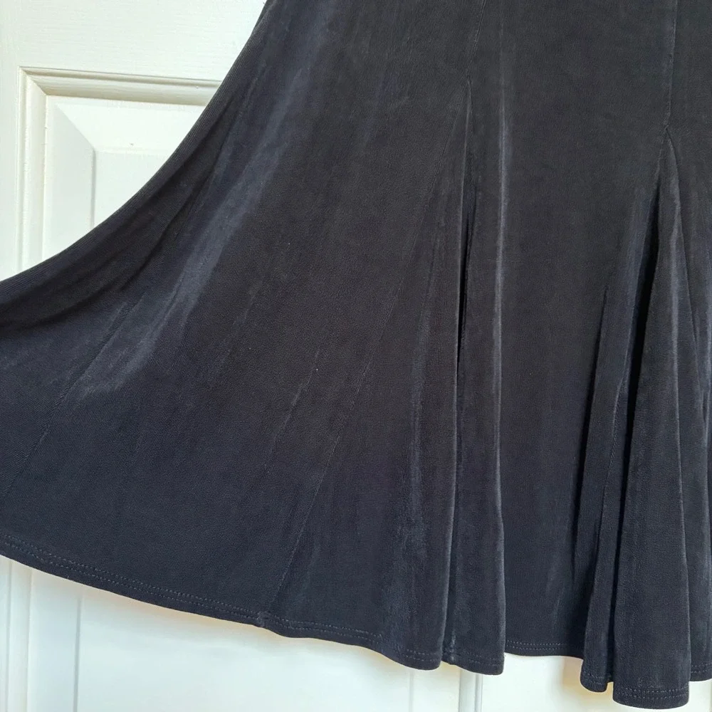 Chicos Travelers Black Knit Gored Flared Midi Skirt Size 2 Large Comfy Stretch - Picture 2 of 10